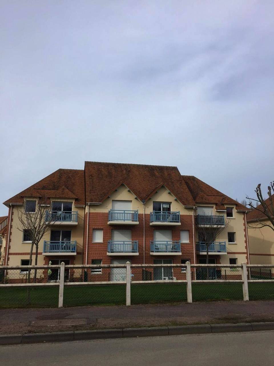 Appartement entier, Apartment with Balcony in Houlgate, Région de Lisieux