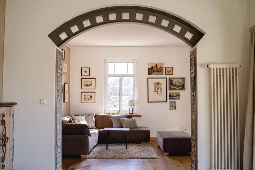 Ganze Wohnung, Ferienwohnung Radeberg - Großzügige Maisonettwohnung mit Dachterrasse in Radeberg, Oberlausitz