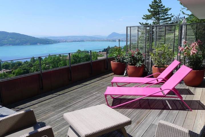 Maison d’hôte pour 2 personnes, avec Balcon et Terrasse ainsi que Vue sur le lac et Vue sur le Lac d'Annecy