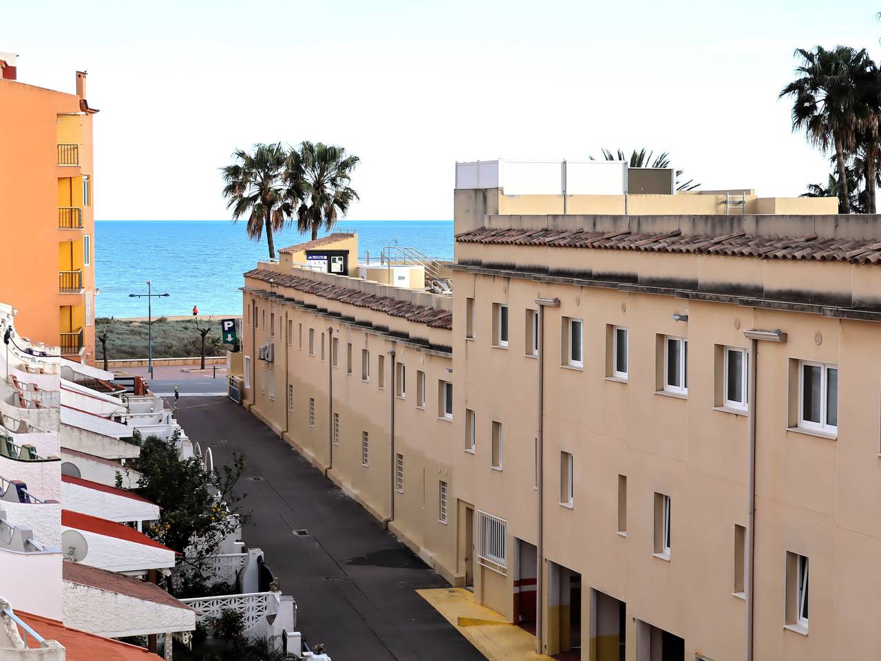 Entire apartment, Comfortable apartment near the sea, sleeps 5, pets allowed in Peñiscola, Costa del Azahar