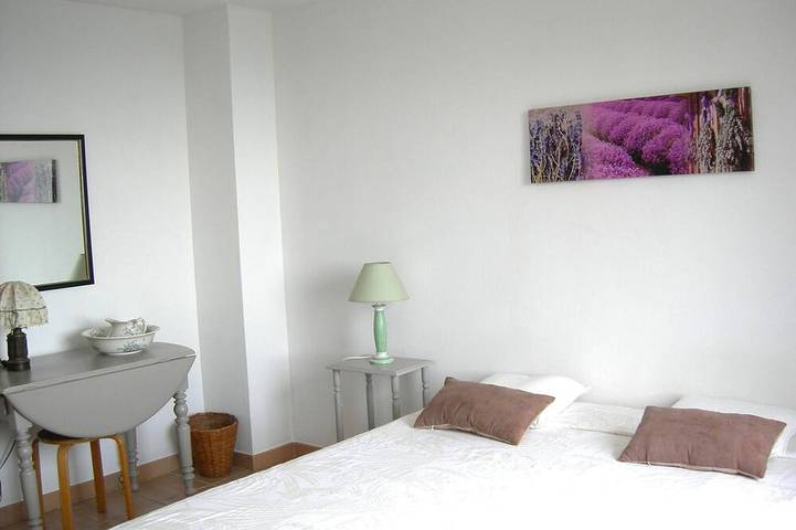 Location de vacances pour 8 personnes, avec jardin et terrasse à Spéracèdes - 2