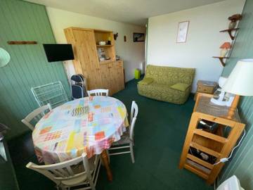 Studio pour 4 Personnes dans Lac des Hermines, Besse-et-Saint-Anastaise, Photo 1