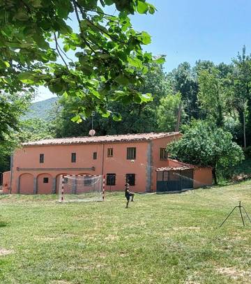 Casa rural para 15 personas, con jardín además de terraza y vistas en Parque natural del Montseny