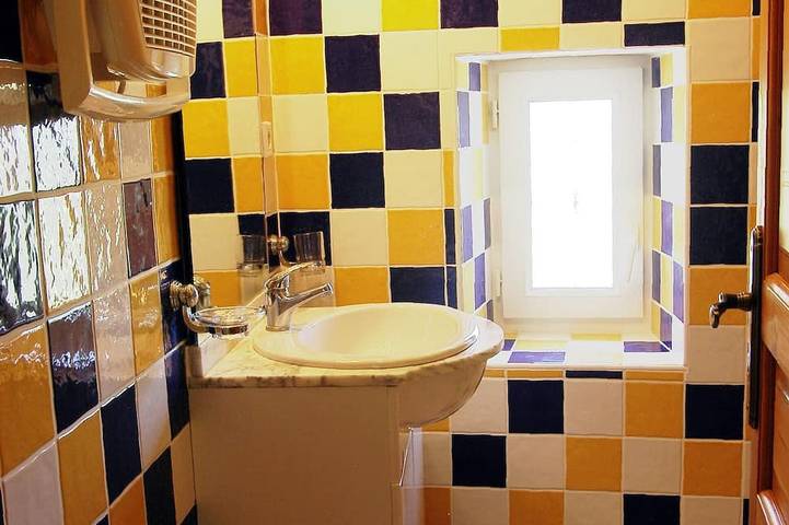 Appartement entier, Uzèsagréable gîte dans un mas à 700 m du centre ville-reduction fin julliet 2026 in Uzès, Région de Nîmes