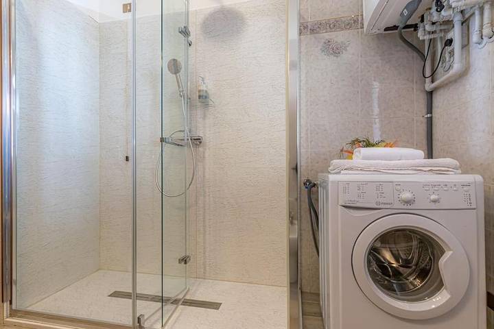 Gîte pour 3 personnes, avec vue et balcon dans Carlazzo - 2