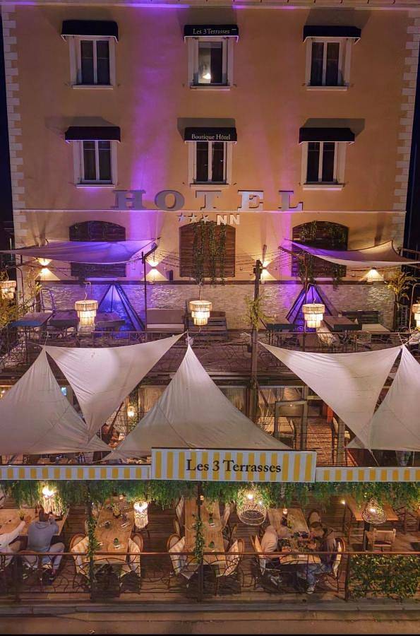 Hôtel Les 3 Terrasses in Sari-Solenzara, Arrondissement de Sartène