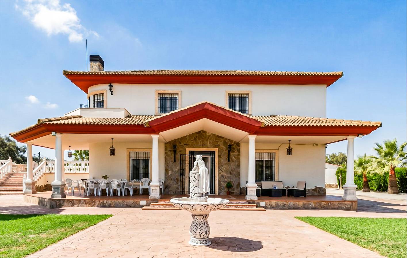 Acogedor apartamento con piscina, chimenea y aparcamiento, cerca de La Barca de Fran. in El Rinconcillo (La Carlota), La Carlota