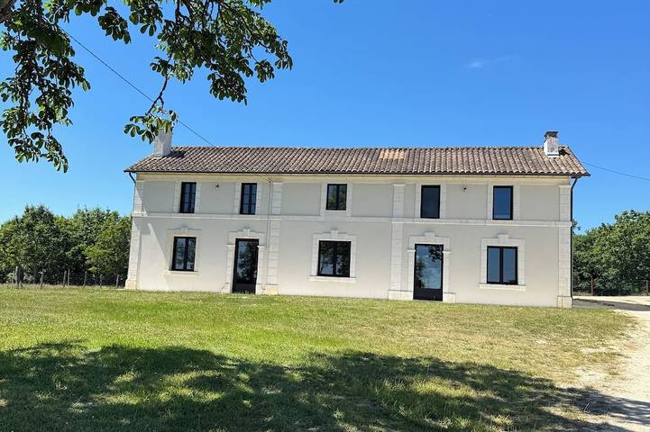 Location de vacances pour 10 personnes à Échourgnac