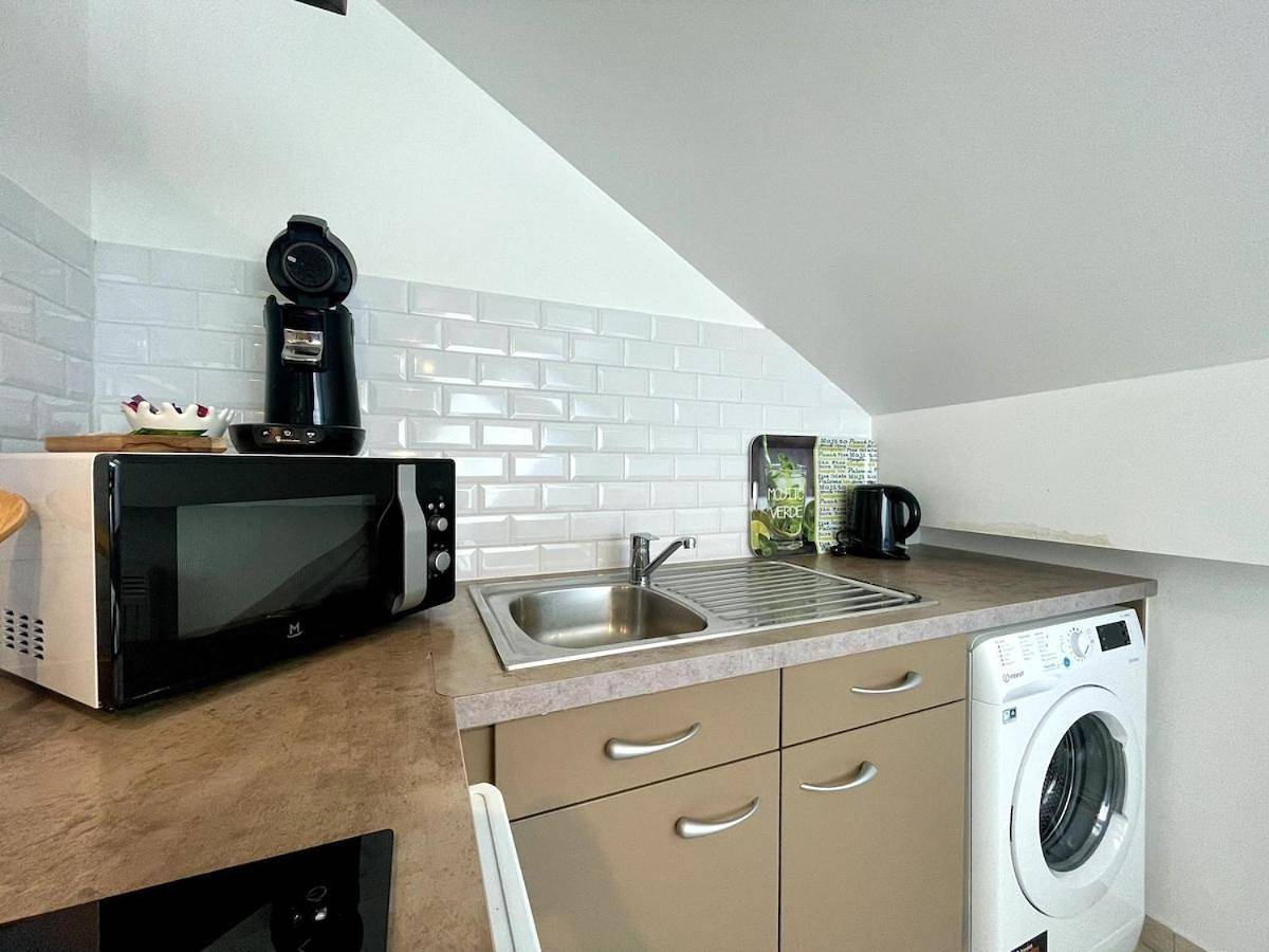 Appartement entier, One-Bedroom Apartment in Fontainebleau, Seine-et-Marne