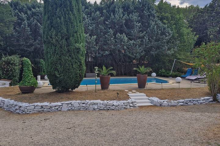 Villa pour 6 personnes, avec Terrasse et Jardin