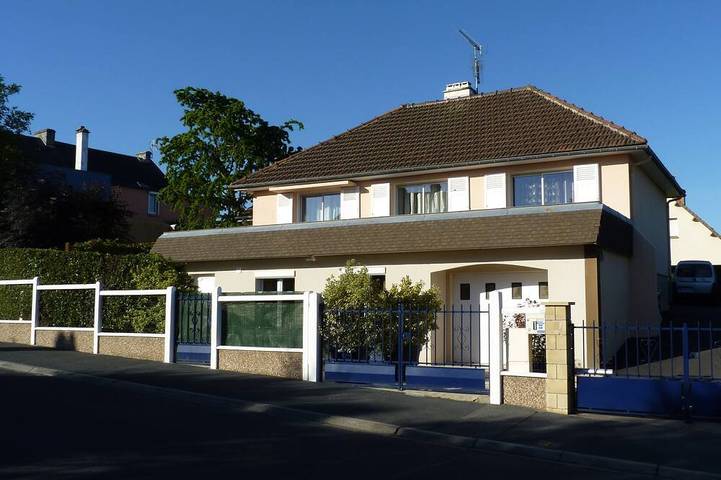 Gîte pour 4 personnes, avec terrasse et balcon/terrasse à Fontaine-Étoupefour