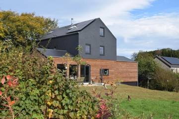 Cottage pour 2 personnes, avec vue ainsi que terrasse et jardin à Gedinne