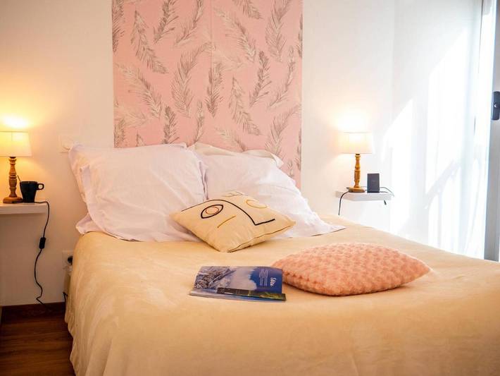 Gîte pour 4 personnes, avec jardin à Ussat