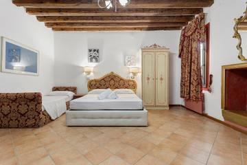Vacation Rental for 4 People in Venice, Laguna di Venezia, Photo 2