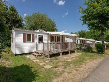 Mobil home pour 4 personnes, avec terrasse à La Chaize-Giraud