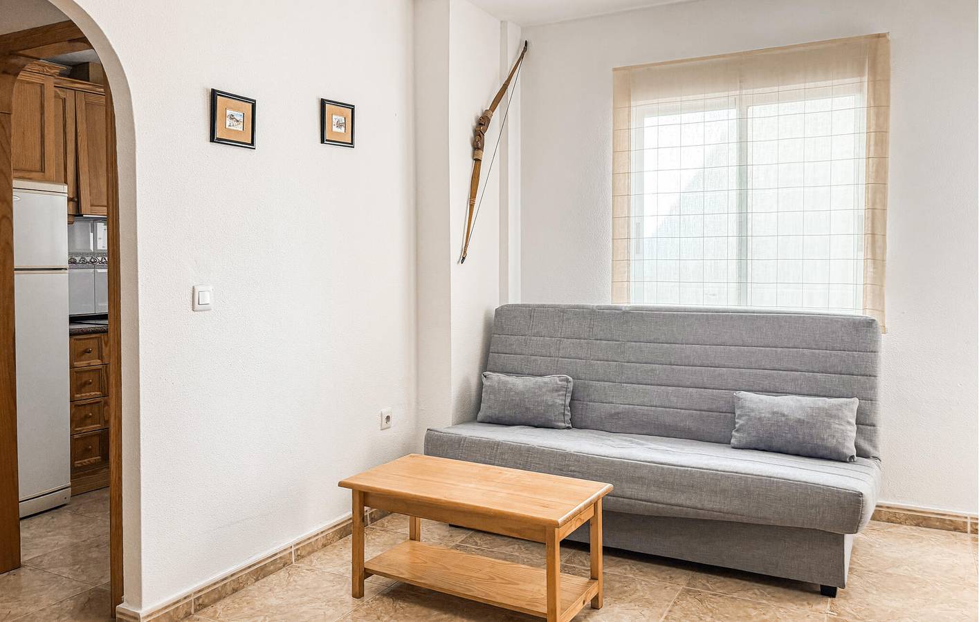 Apartamento vacacional entero, Encantador apartamento con piscina, cerca de Playa Los Locos - WiFi y aparcamiento in Torrevieja Centro, Torrevieja