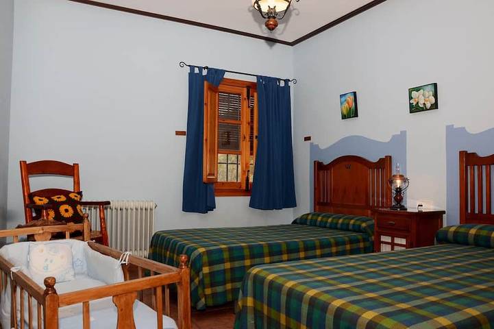 Preciosa y amplia casa rural situada en el centro de Andalucía. in Priego de Córdoba, Sierras Subbéticas
