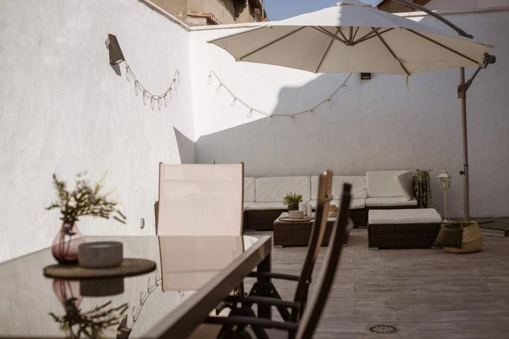 Location de vacances pour 8 personnes, avec terrasse à La Adrada - 4