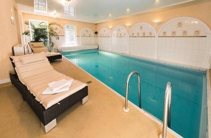 Ferienhaus, mit Terrasse und Garten sowie Pool und Sauna in Papenburg - 2