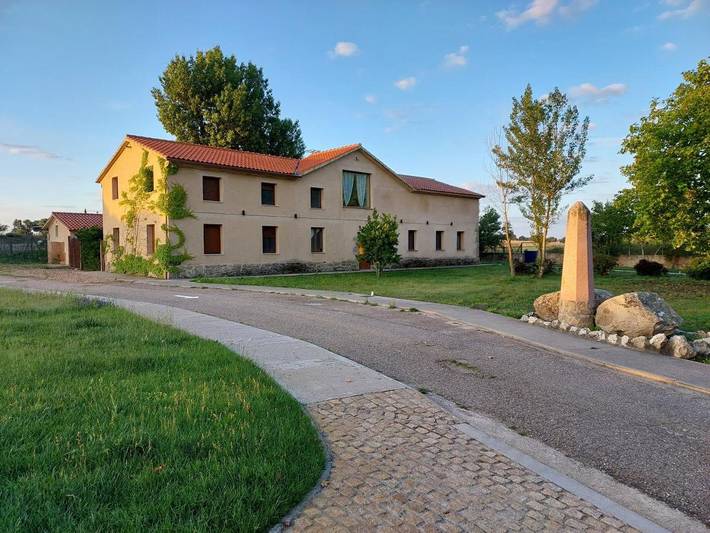Casa rural con piscina para 8 personas, con Terraza y Jardín además de Piscina y Sauna en Sayago
