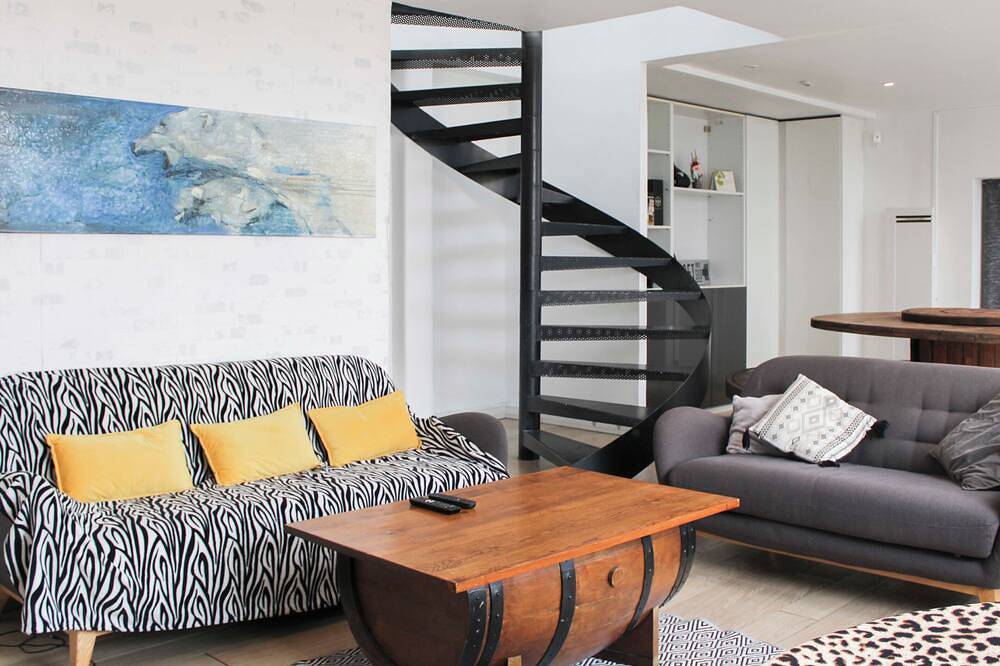 Appartement De Vacances pour 8 Personnes dans Colombes, Hauts-de-Seine