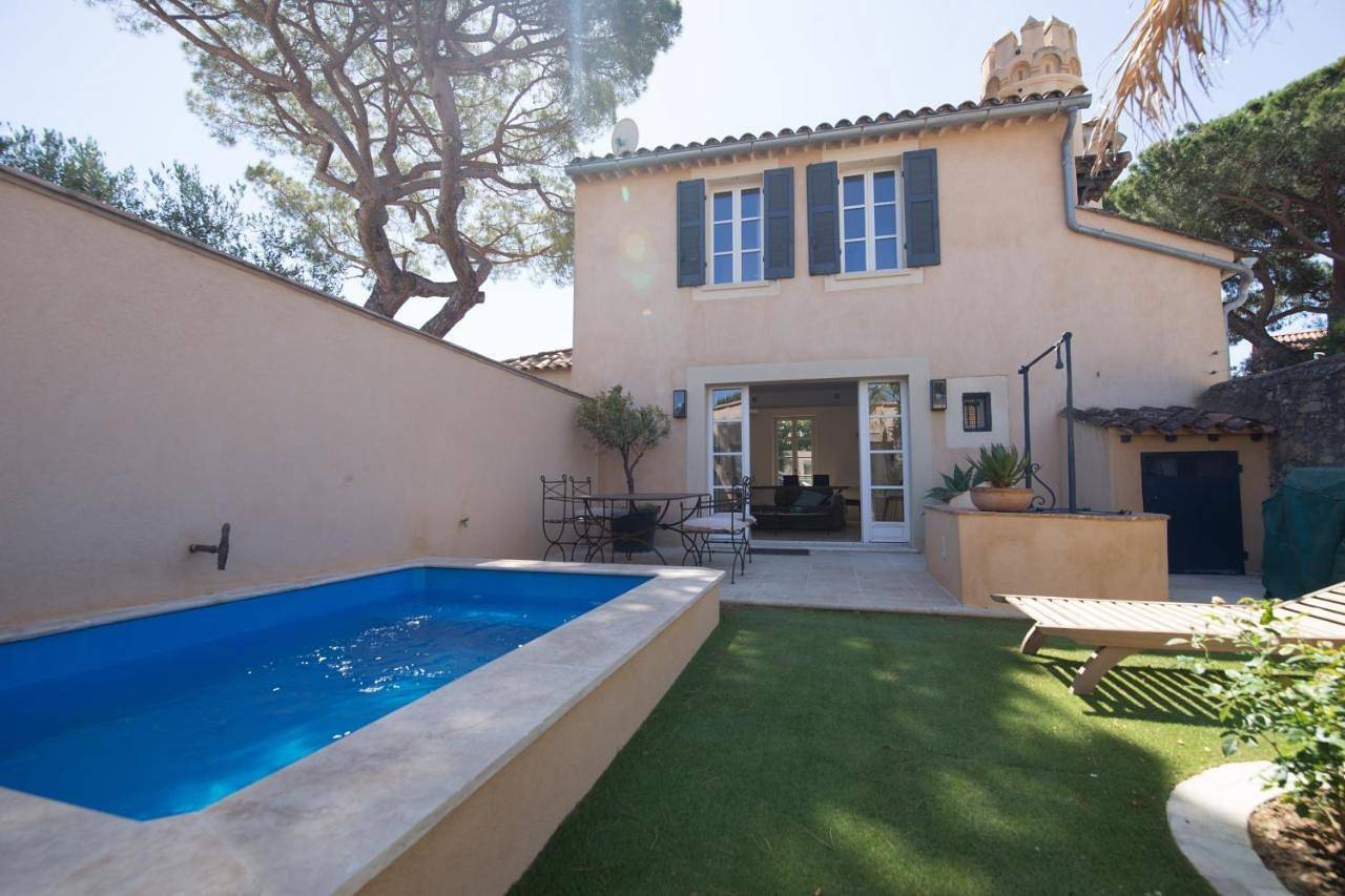 Doyoudo in Saint-Tropez, Mittelmeerküste (Frankreich)