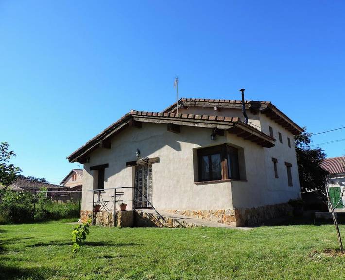 Casa rural para 7 personas, con Balcón y Terraza además de Jardín y Vistas en Ayllón