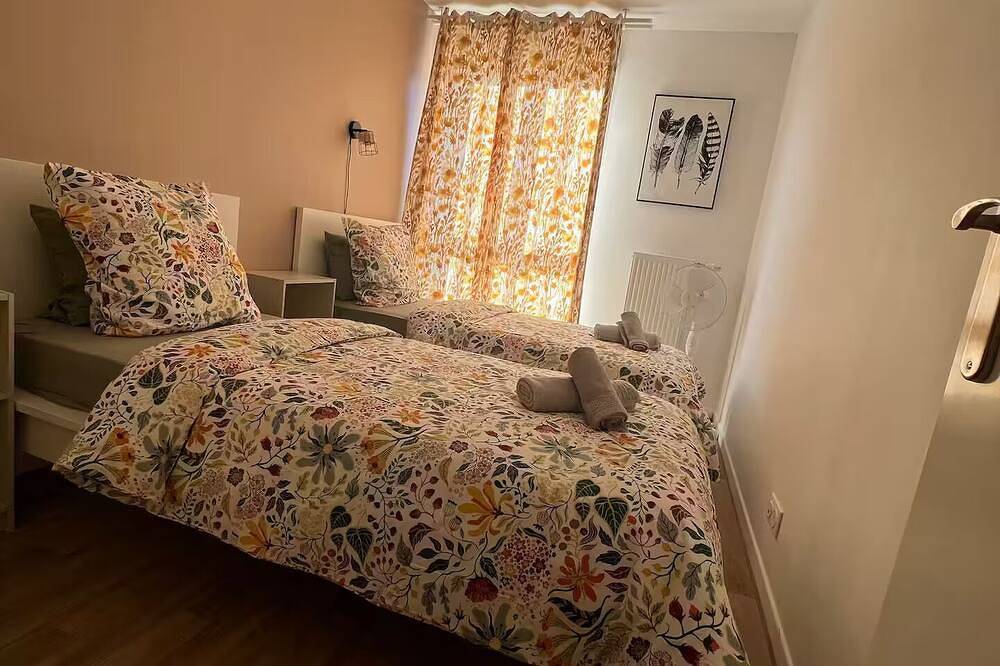 Entire apartment, Classic* Paris, Disneyland, Villepinte Expo, Cdg in Sevran, Seine-Saint-Denis