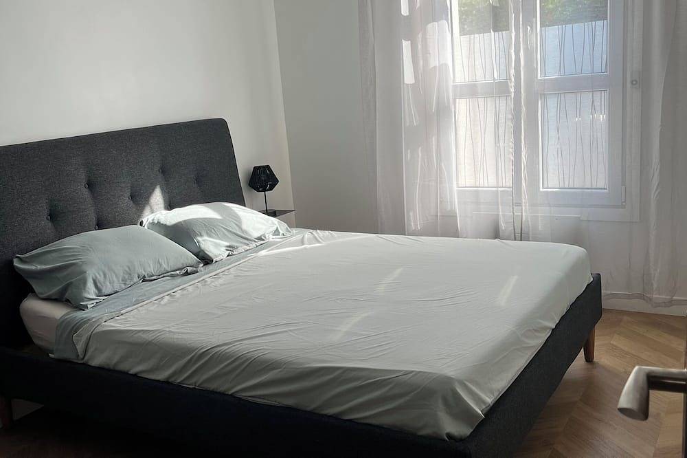 Entire apartment, Appartement Confortable au Pied de la Station du Rer,10 min de la Gare de Lyon in Alfortville, Val-de-Marne
