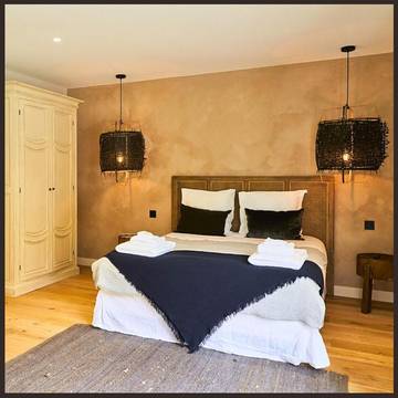 Gîte pour 2 personnes, avec piscine et terrasse à Le Bouscat