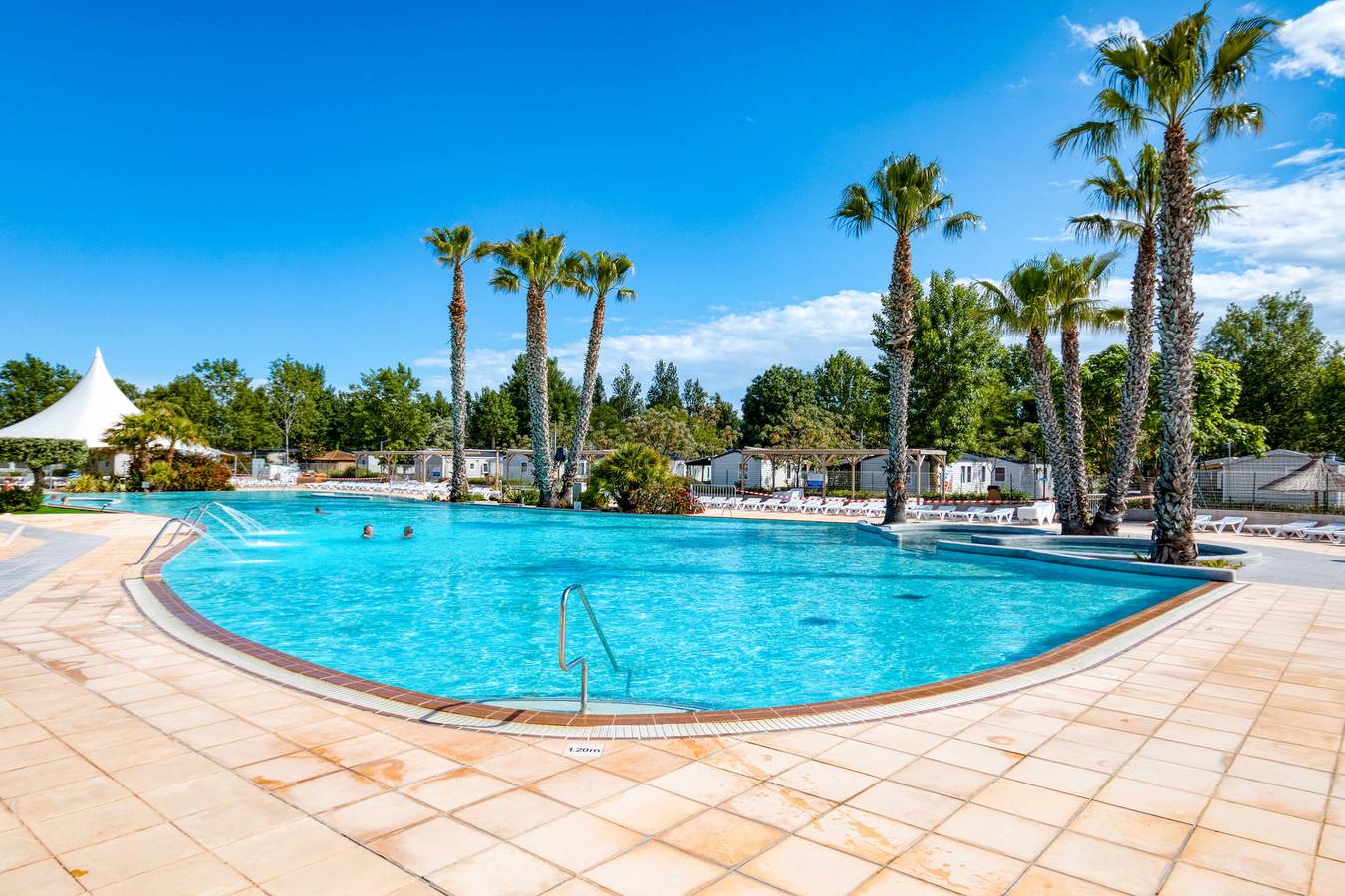 Camping pour 6 Personnes dans Vias Plage, Vias