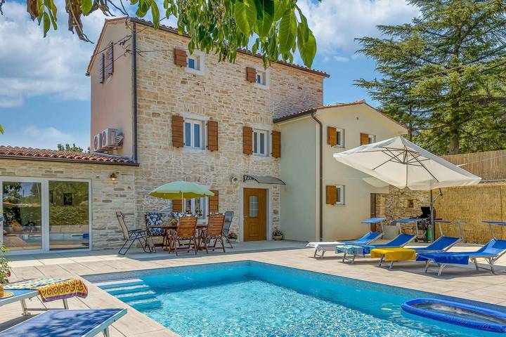 Villa pour 6 personnes à Kanfanar