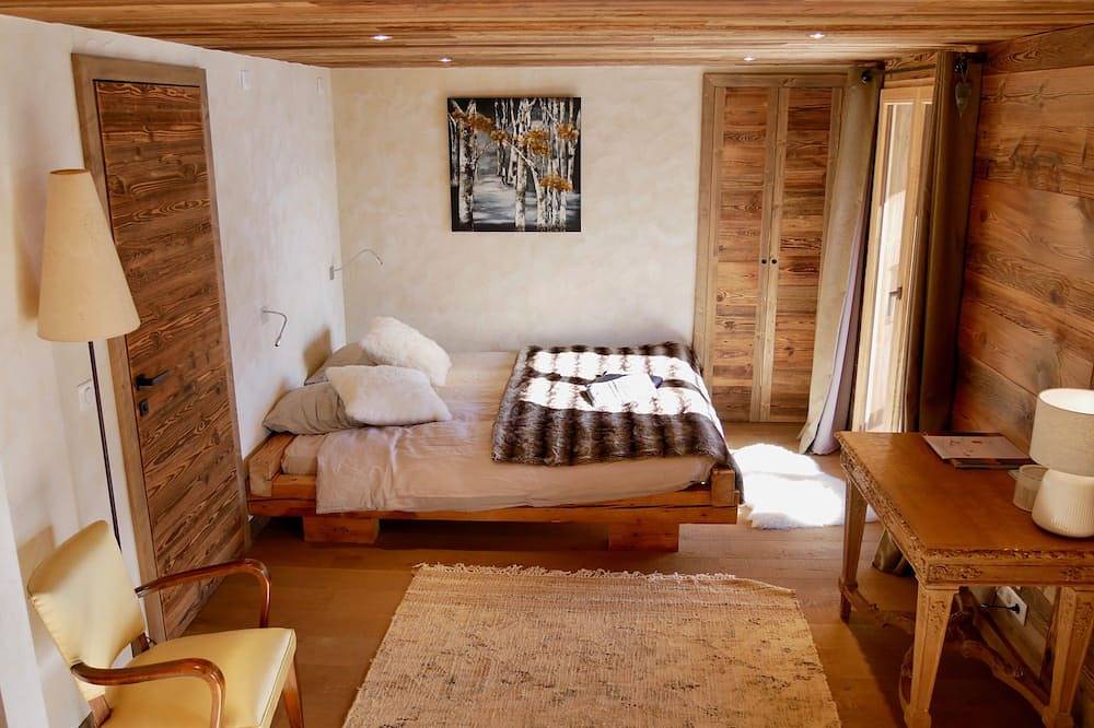 Chalet coup de coeur plein sud vue incroyable, sauna,véhicule 4/4 (9 pax dispo) in La Clusaz, Région d'Annecy