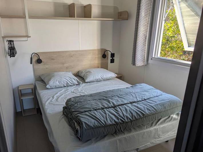 Camping de Lanven - Mobilheim 4 personen - 2 Schlafzimmer - 25m2 - Loggia Bay in Plomeur, Côte de Cornouaille