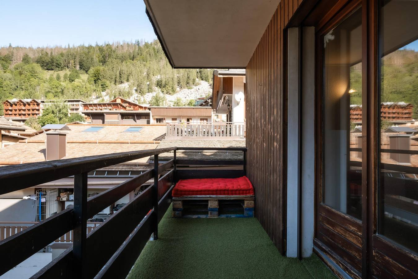 Ganze Ferienwohnung, 2*, sleeps 6, 1 bedroom, village center, slopes 350 m in La Clusaz, Annecy und Umgebung