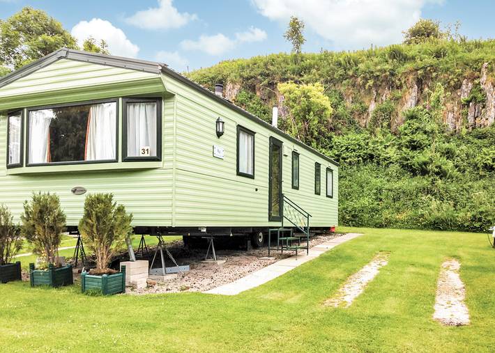 Glamping for 4 people in Peak District