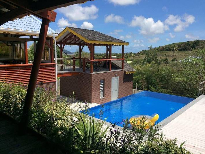 Villa pour 8 personnes, avec vue ainsi que piscine et jardin, animaux acceptés - 1