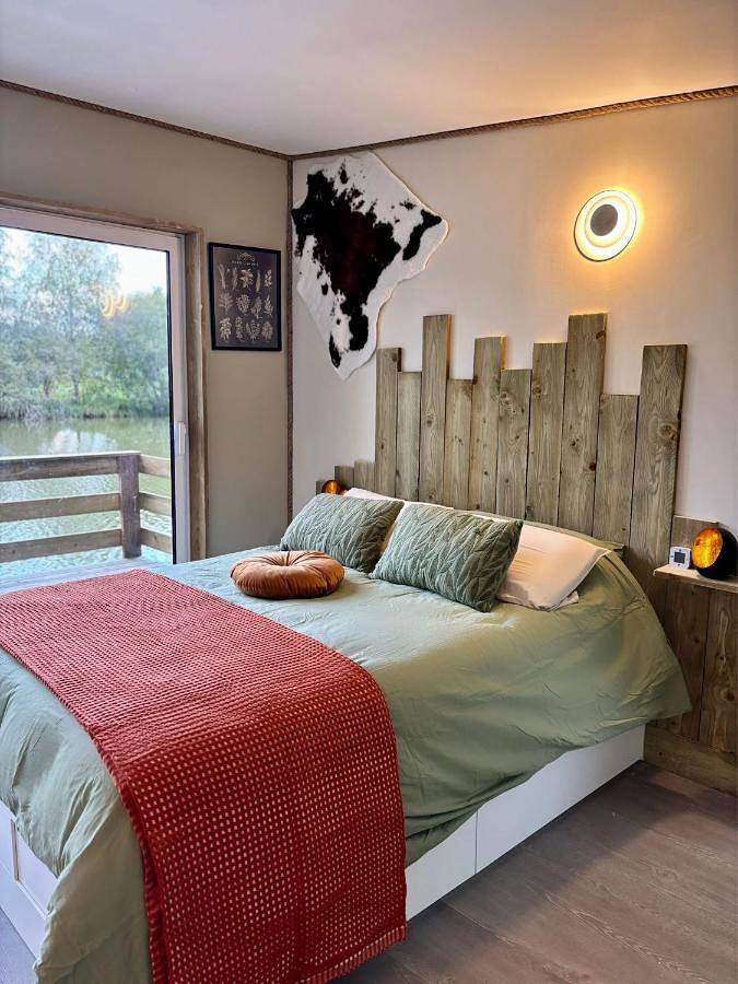 Camping pour 4 personnes, avec jardin ainsi que vue sur le lac et vue, animaux acceptés dans Orne - 4