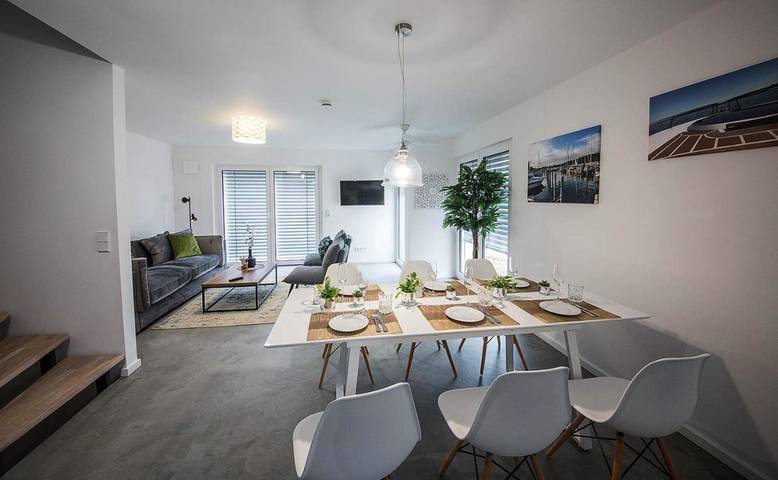 Ferienhaus für 6 Personen, mit Balkon und Terrasse sowie Garten in Owingen