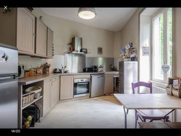 Chambre d’hôte pour 2 personnes, avec vue et jardin, animaux acceptés à Lentilly
