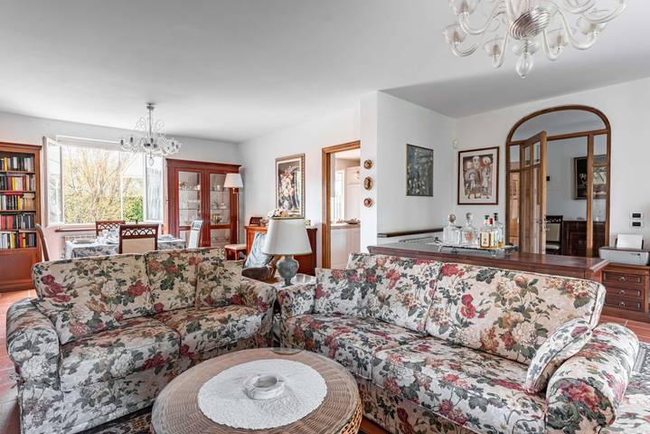 Appartamento intero, Ponte a Moriano Villa with Private Parking&Garden! in Lucca, Provincia di Lucca