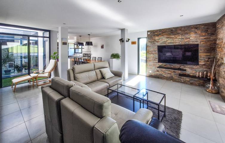Appartement confortable avec jardin, près du centre-ville et de la rivière, à Carbon-Blanc in Bassens, Région de Bordeaux