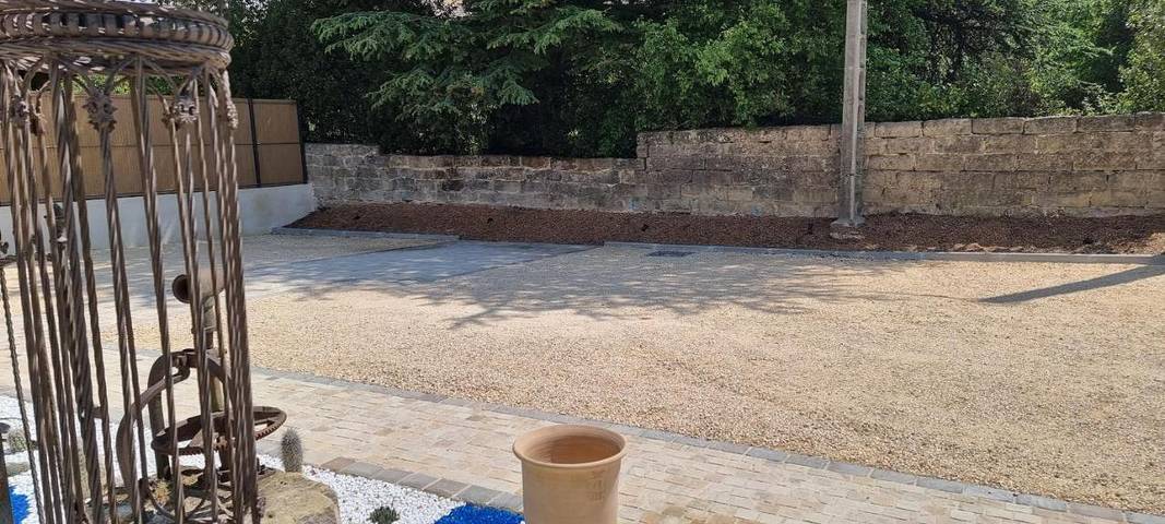 Location de vacances pour 2 personnes, avec jardin et piscine, animaux acceptés à Saint-Quentin-la-Poterie - 4