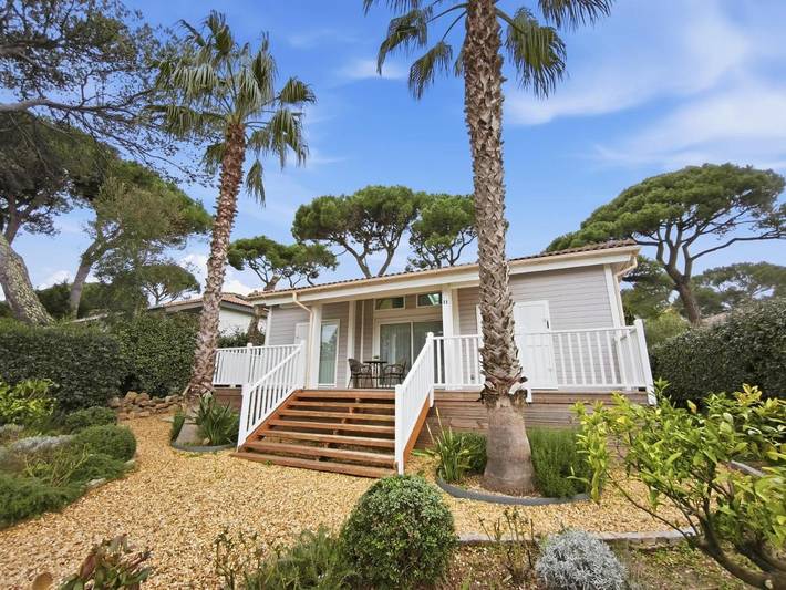Chalet pour 5 personnes, avec Terrasse ainsi que Jardin et Piscine à Gassin