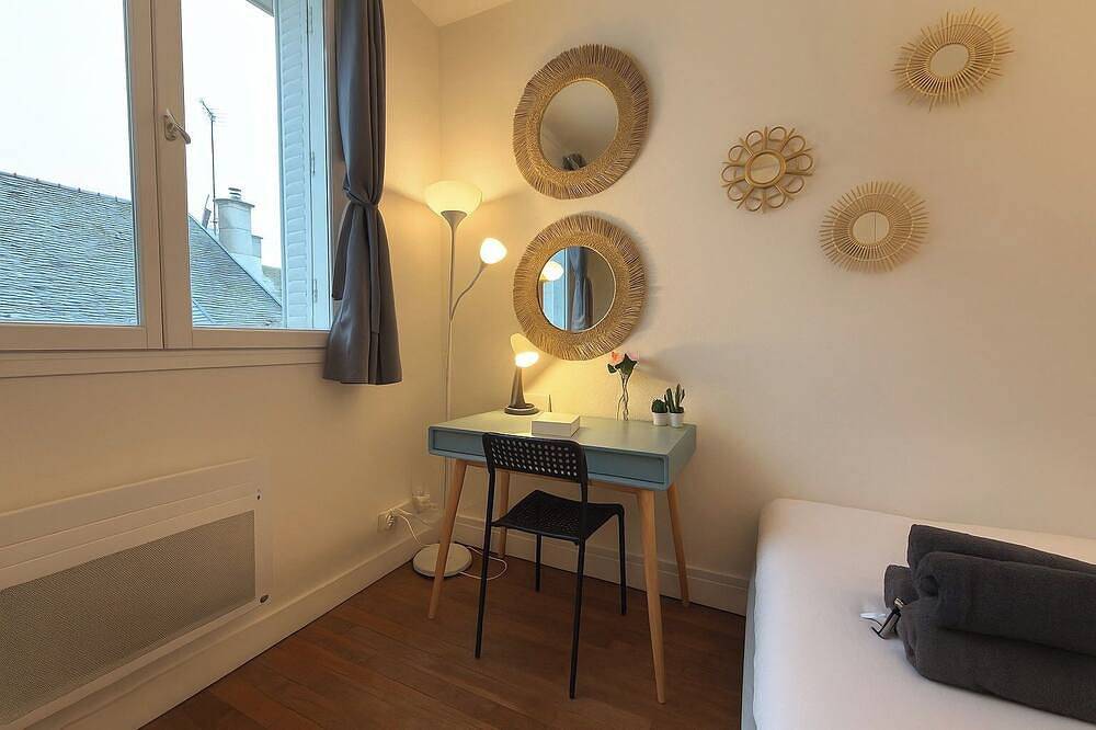 Ganze Wohnung, L’Adresse Secrète - Drei Schlafzimmer Wohnung, Schläft 4 in Fontainebleau, Seine-et-Marne