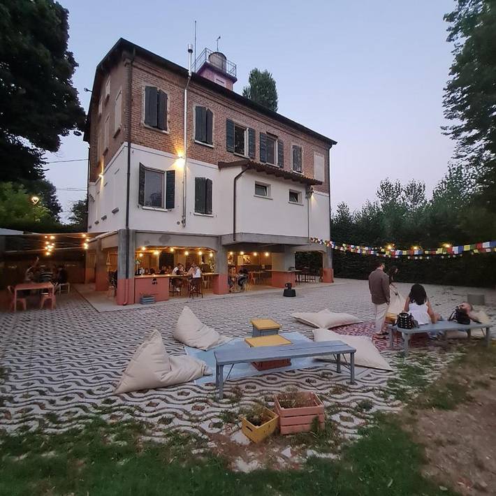 Appartamento per 4 persone, con Giardino a Guastalla