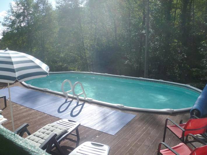 Location de vacances pour 4 personnes, avec piscine et vue ainsi que bassin pour enfant et jardin, adapté aux familles à Vernoux-en-Gâtine - 2