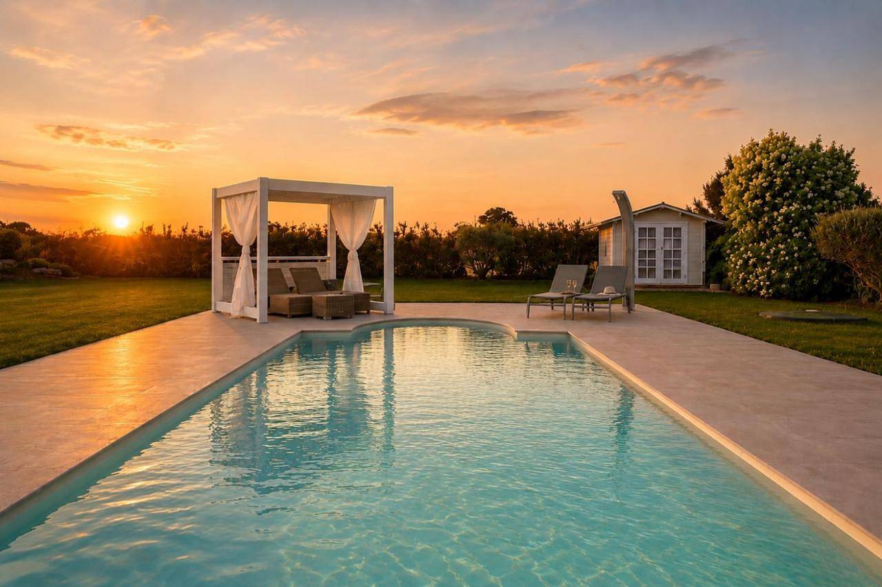 Villa Carla - Apulian Villa w Pool, Jacuzzi, Ac in Alezio, Golfo di Taranto