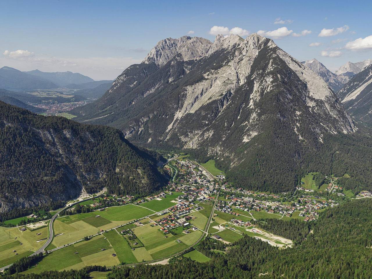 Tilli´s Garten in Scharnitz, Arnspitzgruppe