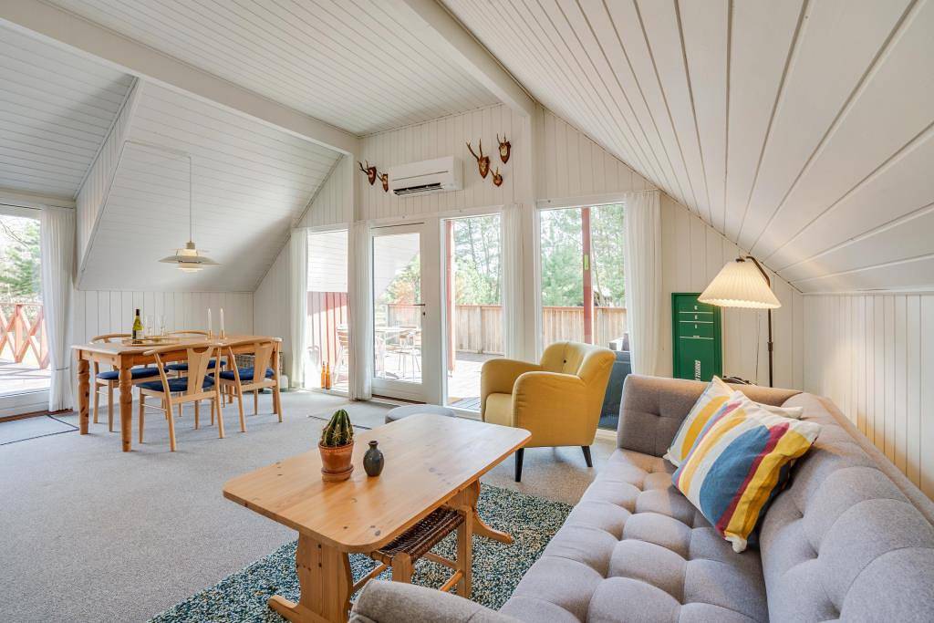 Idyllisches Reetdachhaus mit Badetonne in Nørre Nebel, Varde